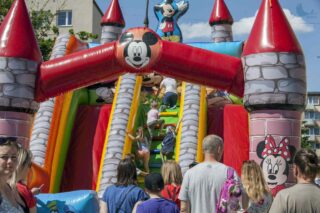 piknik rodzinny z okazji „Dnia Dziecka” organizowany przez Dom Kultury w Łapach