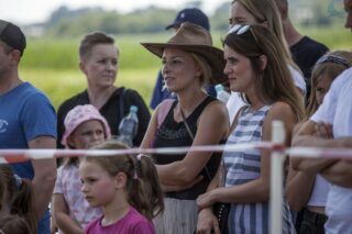 piknik rodzinny na plaży w Uhowie Sobótka 2021
