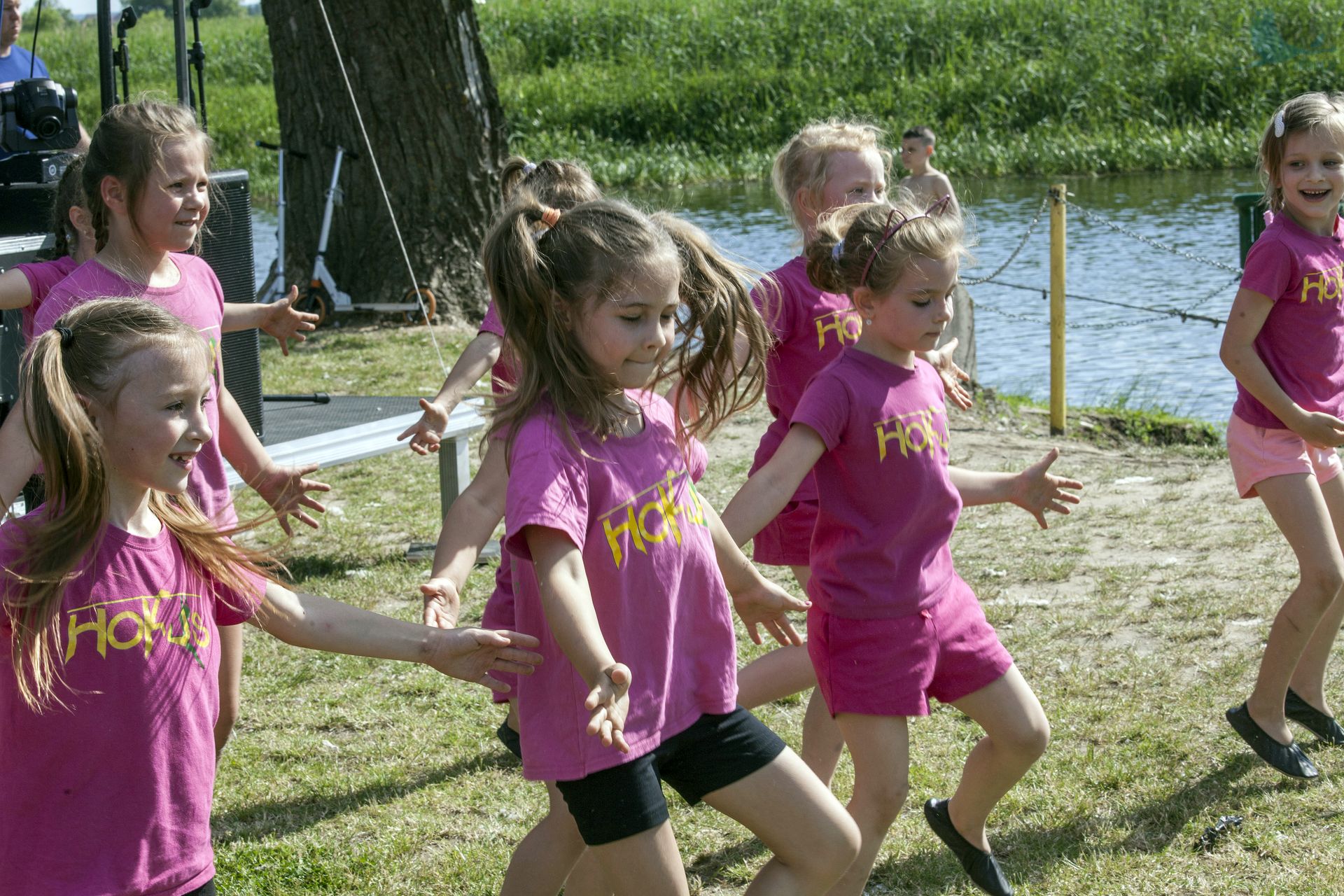 piknik rodzinny na plaży w Uhowie Sobótka 2021