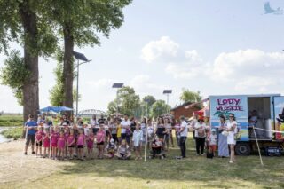 piknik rodzinny na plaży w Uhowie Sobótka 2021