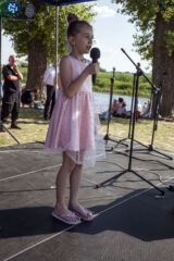 piknik rodzinny na plaży w Uhowie Sobótka 2021