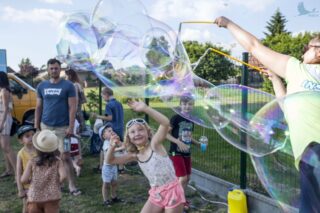 piknik rodzinny na plaży w Uhowie Sobótka 2021
