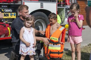 piknik rodzinny na plaży w Uhowie Sobótka 2021