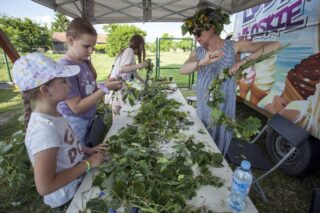 piknik rodzinny na plaży w Uhowie Sobótka 2021