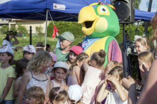 piknik rodzinny na plaży w Uhowie Sobótka 2021