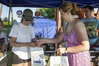 piknik rodzinny na plaży w Uhowie Sobótka 2021