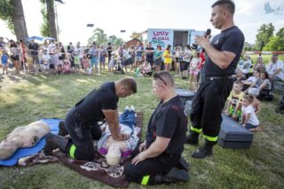 piknik rodzinny na plaży w Uhowie Sobótka 2021