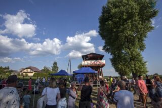 piknik rodzinny na plaży w Uhowie Sobótka 2021