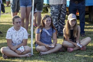 piknik rodzinny na plaży w Uhowie Sobótka 2021