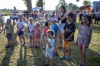 piknik rodzinny na plaży w Uhowie Sobótka 2021