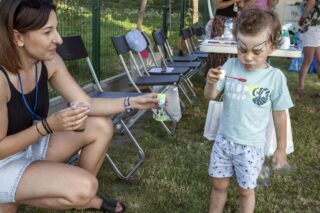 piknik rodzinny na plaży w Uhowie Sobótka 2021