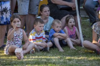 piknik rodzinny na plaży w Uhowie Sobótka 2021