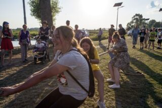 piknik rodzinny na plaży w Uhowie Sobótka 2021