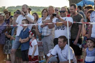 piknik rodzinny na plaży w Uhowie Sobótka 2021