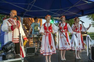 piknik rodzinny na plaży w Uhowie Sobótka 2021