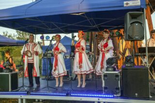 piknik rodzinny na plaży w Uhowie Sobótka 2021