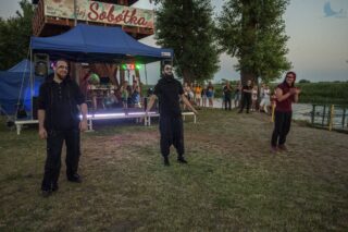 piknik rodzinny na plaży w Uhowie Sobótka 2021