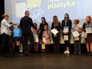 Gala stypendystów Burmistrza Łap. Sala widowiskowa DKLapy.PL