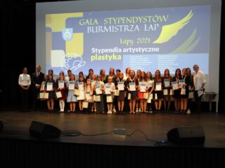 Gala stypendystów Burmistrza Łap. Sala widowiskowa DKLapy.PL