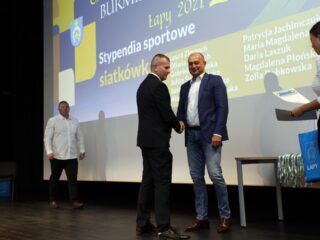 Gala stypendystów Burmistrza Łap. Sala widowiskowa DKLapy.PL