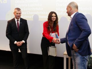 Gala stypendystów Burmistrza Łap. Sala widowiskowa DKLapy.PL