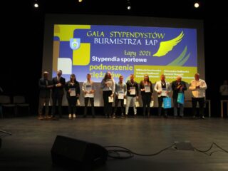 Gala stypendystów Burmistrza Łap. Sala widowiskowa DKLapy.PL