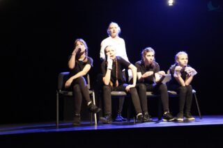 Dom Kultury w Łapach zaprasza na premierowe przedstawienie Teatru Kaprys „Ballady i niuanse” na podstawie ballad Adama Mickiewicza.