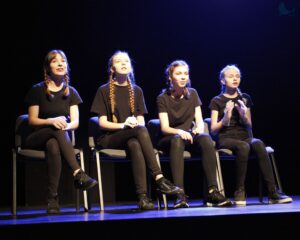 Dom Kultury w Łapach zaprasza na premierowe przedstawienie Teatru Kaprys „Ballady i niuanse” na podstawie ballad Adama Mickiewicza.