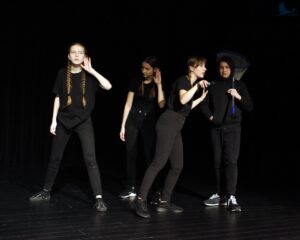 Dom Kultury w Łapach zaprasza na premierowe przedstawienie Teatru Kaprys „Ballady i niuanse” na podstawie ballad Adama Mickiewicza.