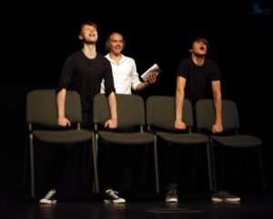 Dom Kultury w Łapach zaprasza na premierowe przedstawienie Teatru Kaprys „Ballady i niuanse” na podstawie ballad Adama Mickiewicza.