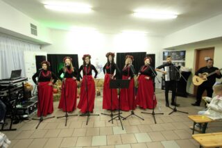 Narwiański Zajazd Szlachecki. 7. Zjazd Rodu Łapińskich. 11 września 2022. Łapy Szołajdy