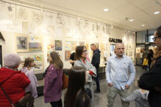 wystawa pracowni Trzy Kolory. Dom Kultury w Łapach