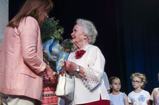 Magia Muzyki to spektakl taneczny, wokalny i instrumentalny przygotowany przez uczestników pracowni nauki gry na skrzypcach i pianinie, nauki śpiewu oraz tańca, prezentujący tegoroczne osiągnięcia uczestników wymienionych pracowni.