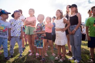 Małolatki są tu. Miły Pan. Piknik Sąsiedzki. 14 lipca 2024