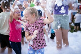 Małolatki są tu. Miły Pan. Piknik Sąsiedzki. 14 lipca 2024