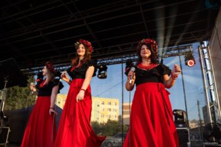 Małolatki są tu. Miły Pan. Piknik Sąsiedzki. 14 lipca 2024