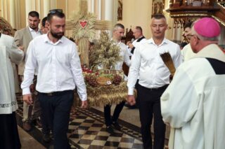 Dożynki diecezjalno gminne 2024. Płonka Kościelna