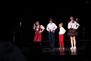Konkurs muzyczny Złoty mikrofon. Dom Kultury w Łapach