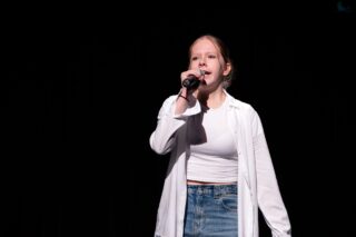 Konkurs muzyczny Złoty mikrofon. Dom Kultury w Łapach