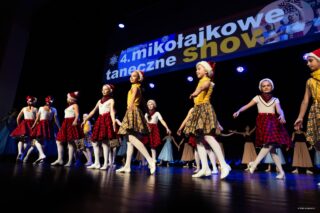 Mikołajkowe baletowe show taneczne. Dom Kultury w Łapach