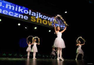 Mikołajkowe baletowe show taneczne. Dom Kultury w Łapach