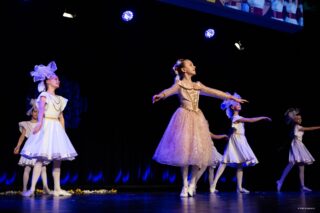 Mikołajkowe baletowe show taneczne. Dom Kultury w Łapach