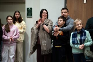 wystawa rysunków uczestników pracowni Trzy Kolory dkLapy.PL