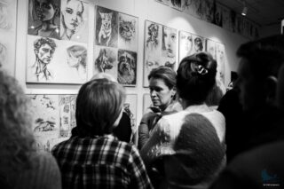 wystawa rysunków uczestników pracowni Trzy Kolory dkLapy.PL