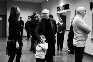 wystawa rysunków uczestników pracowni Trzy Kolory dkLapy.PL