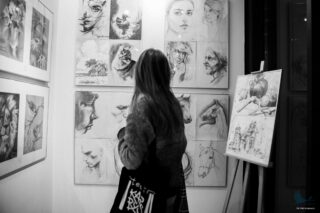 wystawa rysunków uczestników pracowni Trzy Kolory dkLapy.PL