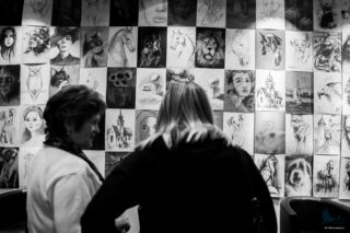 wystawa rysunków uczestników pracowni Trzy Kolory dkLapy.PL