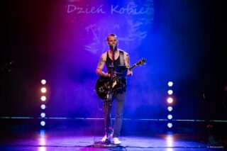 Luźne Granie. Koncert 8 marca dkLapy.PL