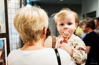 otwarcie wystawy podsumowującej drugie półrocze pracy Pracowni Malarstwa i Rysunku „Trzy Kolory”, działającej w Domu Kultury w Łapach